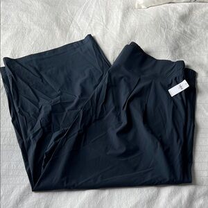 Extra High-Waisted SleekTech Pleated Trousers